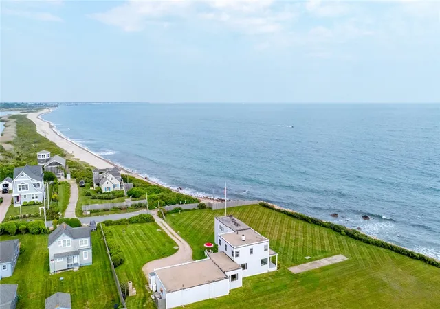 Homes for sale in South Kingstown, RI | 2 Green Hill Ave, South Kingstown, RI 02879 | MLS# 1387251