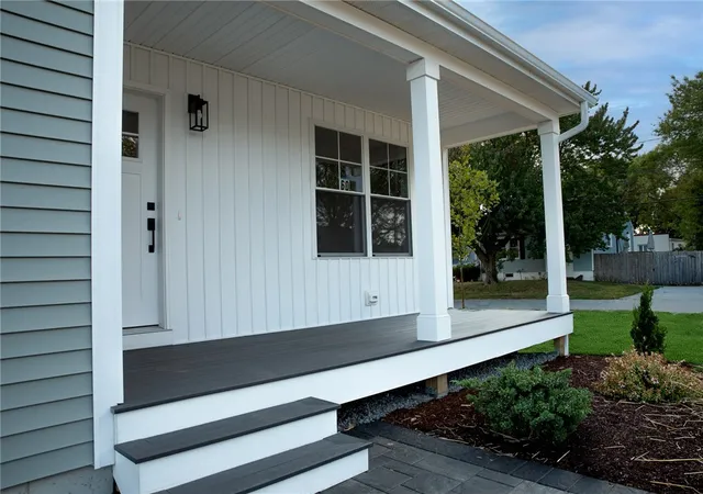 3rd image of 59 Recess Ln, Warwick, RI 02889 | MLS# 1387713