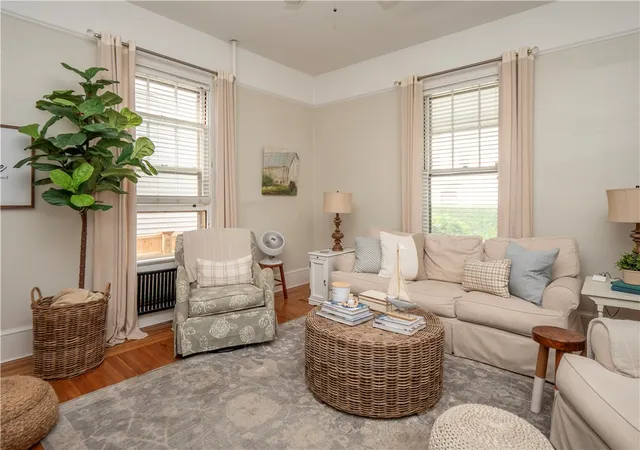 4th image of 1 Pell St, Newport, RI 02840 | MLS# 1392084