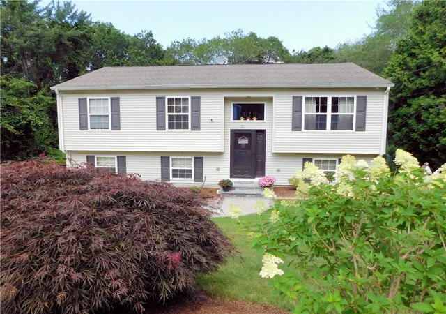 50th image of 27 Nardolillo St, Johnston, RI 02919 | MLS# 1395132