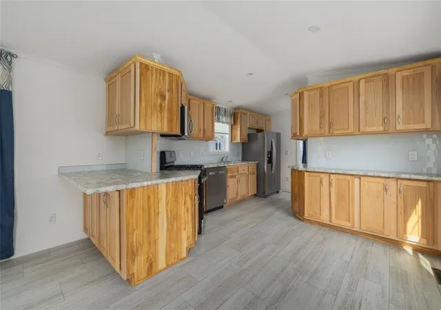 Homes for sale in Glocester, RI | 61 Diamond Hill Rd, Glocester, RI 02814 | MLS# 1395658