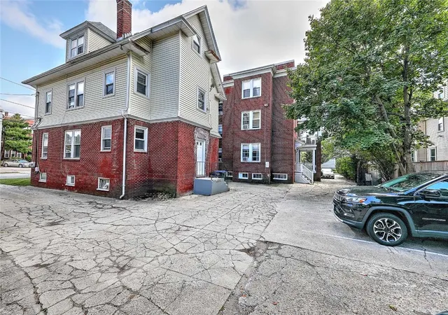 50th image of 134 Irving Ave, Providence, RI 02906 | MLS# 1394971