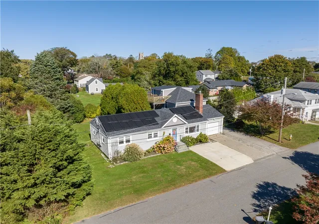 Photo 3 of Mansion for sale at 4 James St, Middletown, RI 02842 | MLS# 1395808 | Listing updated on 2026-06-18