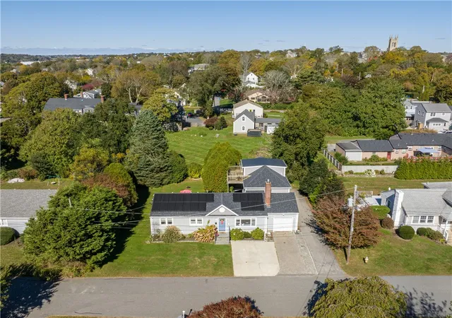 Photo 3 of Single family home for sale at 4 James St, Middletown, RI 02842 | MLS# 1395808 | Listing updated on 2026-06-18