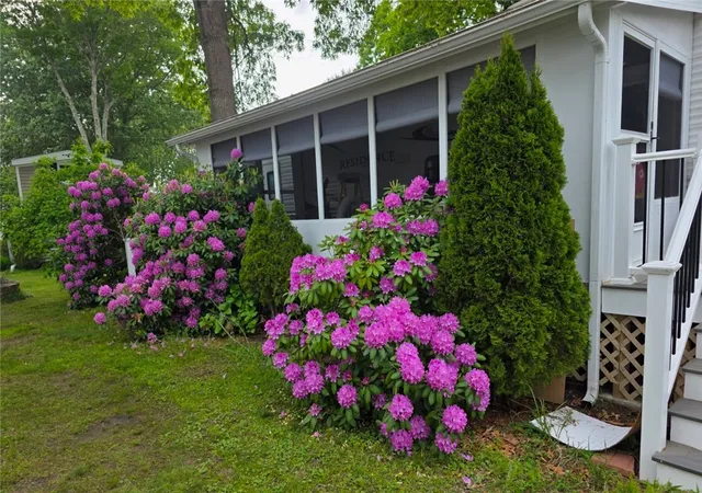 Photo 1 of Single family home for sale at 118 Dunns Cor Rd, Westerly, RI 02891 | MLS# 1395940 | Listing updated on 2026-08-22