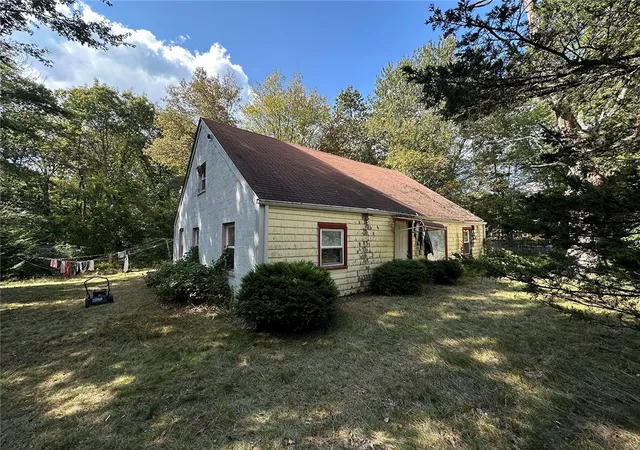 Homes for sale in Coventry, RI | 1663 Victory Hwy, Coventry, RI 02827 | MLS# 1394143