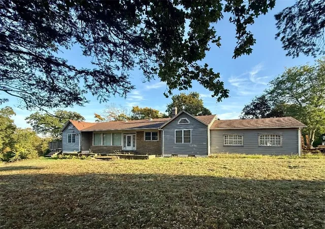 Homes for sale in Tiverton, RI | 8 Campion Ave, Tiverton, RI 02878 | MLS# 1396612