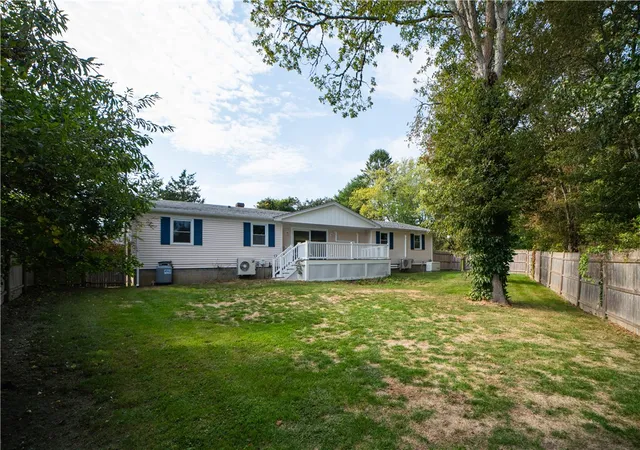 Homes for sale in Little Compton, RI | 255 John Dyer Rd, Little Compton, RI 02837 | MLS# 1396688