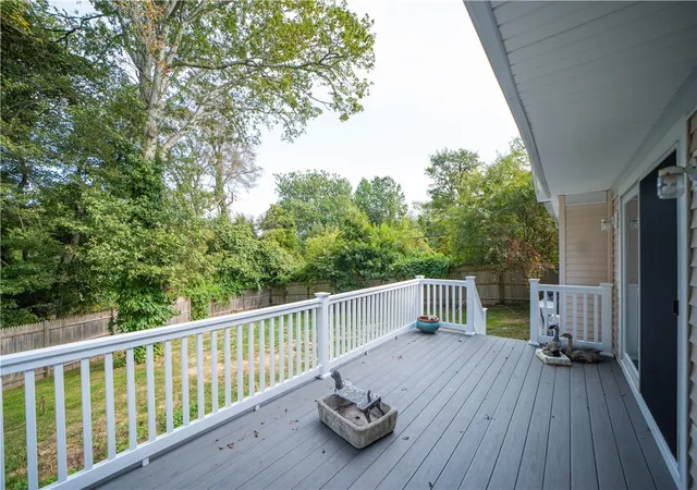 Homes for sale in Little Compton, RI | 255 John Dyer Rd, Little Compton, RI 02837 | MLS# 1396688