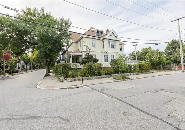 Homes for sale in Providence, RI | 61 Whitmarsh St, Providence, RI 02907 | MLS# 1396748