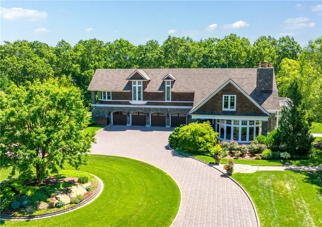 5th image of 42 Thornton Way, North Kingstown, RI 02852 | MLS# 1397112