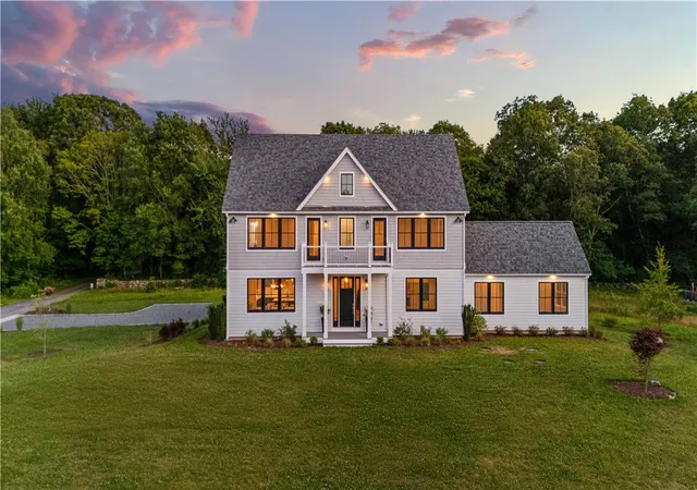 Homes for sale in South Kingstown, RI | 416 Bridgetown Rd, South Kingstown, RI 02874 | MLS# 1396670