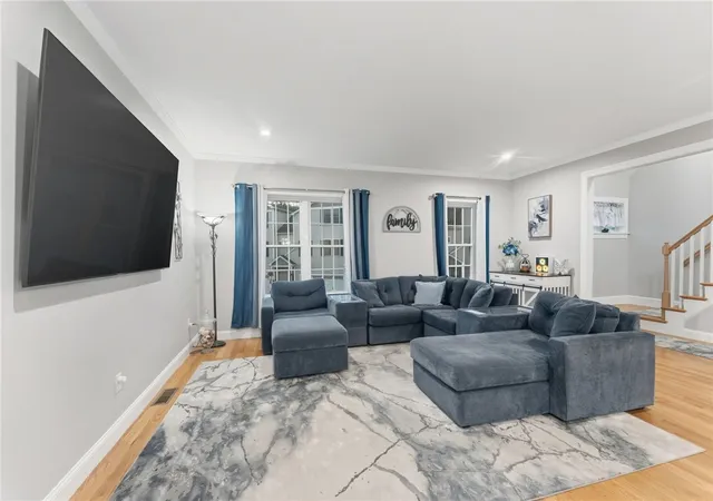 2nd image of 1504 Hunting Hill Dr, Cumberland, RI 02864 | MLS# 1397443