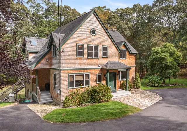 5th image of 297 Walmsley Ln, Saunderstown, RI 02874 | MLS# 1397392