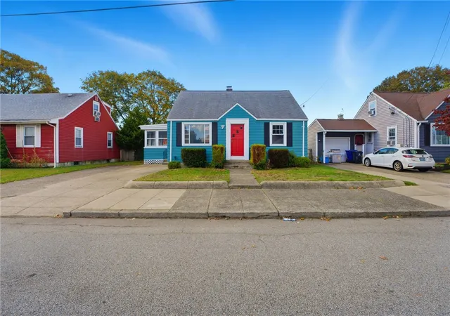 2nd image of 22 Ruth St, Pawtucket, RI 02861 | MLS# 1397729