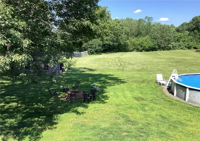 4th image of 7 Taylor Rd, Johnston, RI 02919 | MLS# 1397243