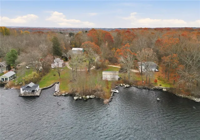 Homes for sale in Tiverton, RI | 507 Stafford Rd, Tiverton, RI 02878 | MLS# 1397602