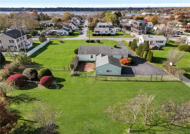 Photo 2 of Sale Pending at 118 Wolcott Ave, Middletown, RI 02842 | MLS# 1399773 | Listing updated on 2026-08-03