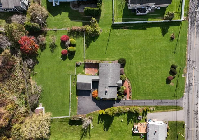 Photo 3 of Sale Pending at 118 Wolcott Ave, Middletown, RI 02842 | MLS# 1399773 | Listing updated on 2026-08-03