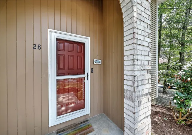 Photo 2 of Townhouse at 28 Marigold Cir, North Providence, RI 02904 | MLS# 1399963 |  | Sold on 2026-01-01