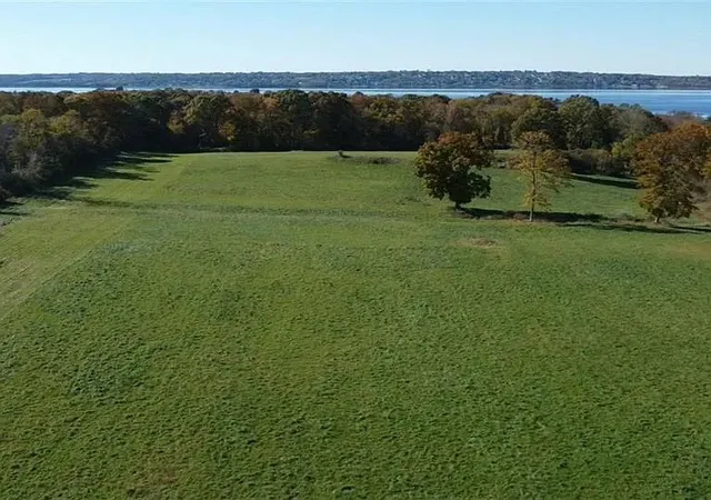 1st image of 0 Main Rd, Tiverton, RI 02878 | MLS# 1400681