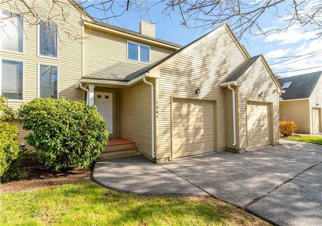 Homes for sale in North Providence, RI | 104 Palmer Dr, North Providence, RI 02904 | MLS# 1400953