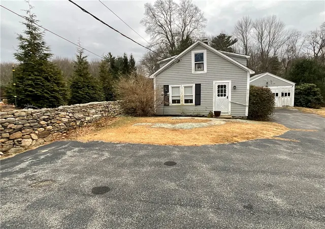 Homes for sale in North Scituate, RI | 922 Plainfield Pike, North Scituate, RI 02857 | MLS# 1401419