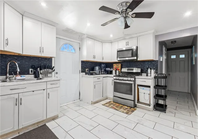 Homes for sale in Providence, RI | 236 Gallatin St, Providence, RI 02907 | MLS# 1401296