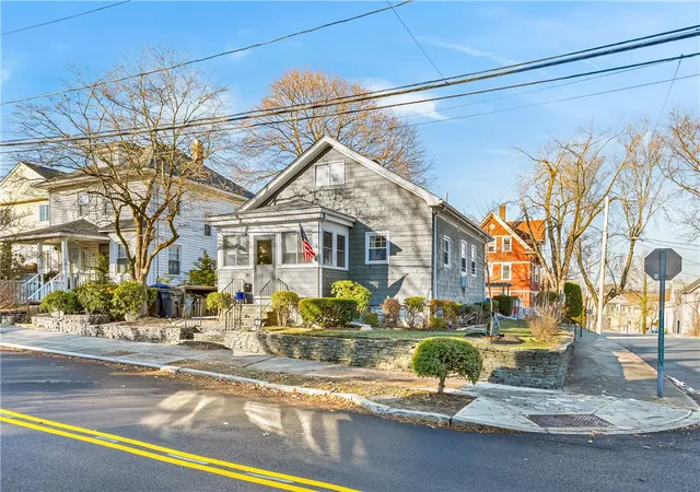 2nd image of 80 Hillside Ave, Providence, RI 02906 | MLS# 1402119