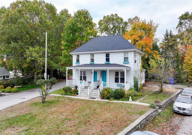 2nd image of 916 Bullocks Pt Ave, East Providence, RI 02915 | MLS# 1402080