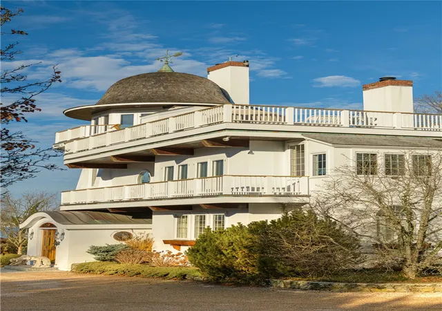 Photo 3 of Single family home for sale at 2 Harbor View Dr, Newport, RI 02840 | MLS# 1401686 | Listing updated on 2026-02-11