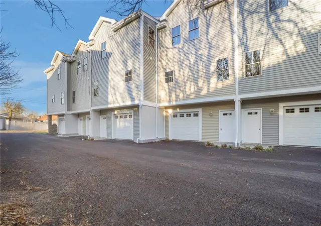Homes for sale in Providence, RI | 11 Stone St #B, Providence, RI 02904 | MLS# 1402540