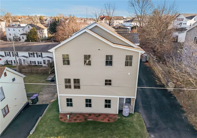 Homes for sale in Providence, RI | 11 Stone St #B, Providence, RI 02904 | MLS# 1402540
