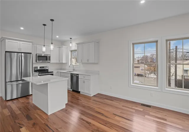 Homes for sale in Providence, RI | 11 Stone St #B, Providence, RI 02904 | MLS# 1402540