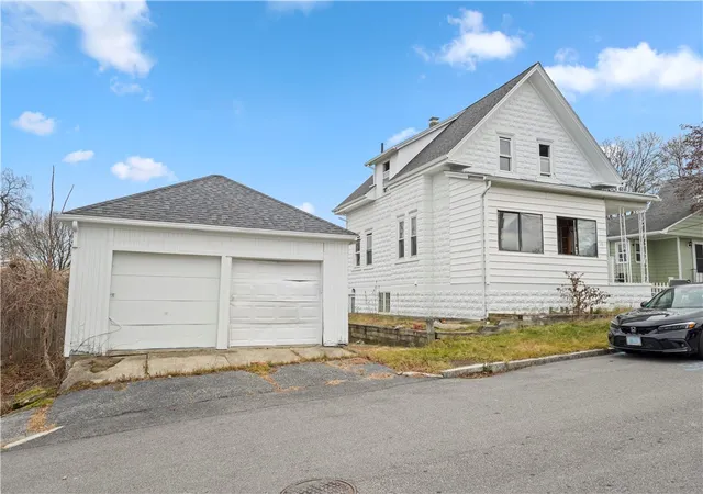 Homes for sale in Providence, RI | 73 Wainwright St, Providence, RI 02908 | MLS# 1402467