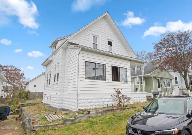 Homes for sale in Providence, RI | 73 Wainwright St, Providence, RI 02908 | MLS# 1402467