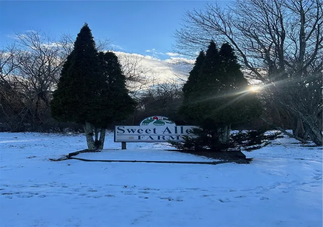 Homes for sale in South Kingstown, RI | 260 Sweet Allen Farm Rd #B3, South Kingstown, RI 02879 | MLS# 1402699