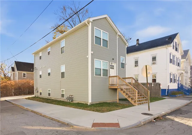 3rd image of 272 Sayles St, Providence, RI 02905 | MLS# 1402749