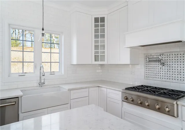 5th image of 74 Cardinal Rd, Cranston, RI 02921 | MLS# 1402666