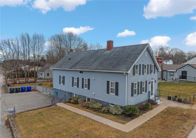 Homes for sale in Warren, RI | 596 Metacom Ave, Warren, RI 02885 | MLS# 1403243
