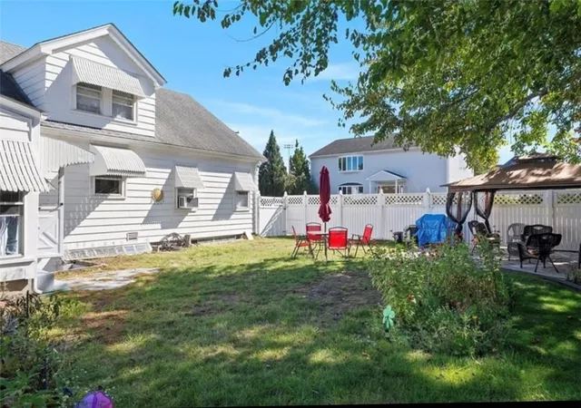 2nd image of 400 Newport Ave St, Pawtucket, RI 02861 | MLS# 1403491
