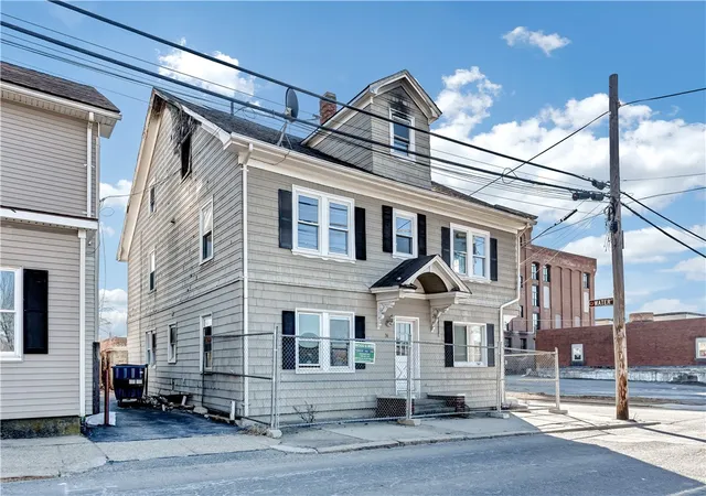 32nd image of 36 Fairmount St, Woonsocket, RI 02895 | MLS# 1403538