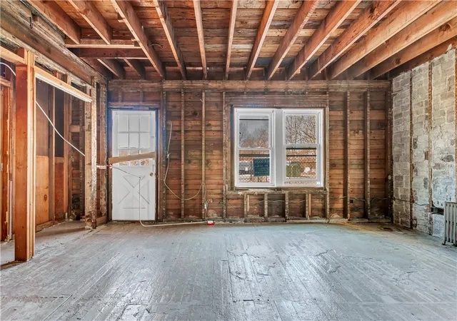 3rd image of 36 Fairmount St, Woonsocket, RI 02895 | MLS# 1403538