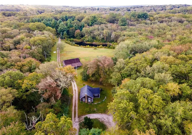 2nd image of 2 Thatt Wy, Hopkinton, RI 02833 | MLS# 1403219