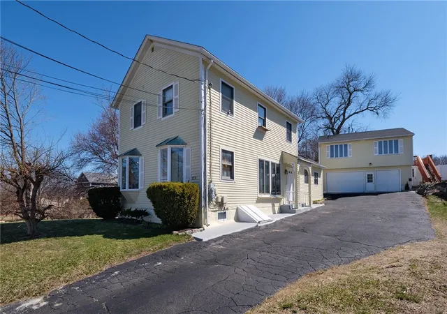 Homes for sale in Johnston, RI | 129 Simmonsville Ave, Johnston, RI 02919 | MLS# 1403848