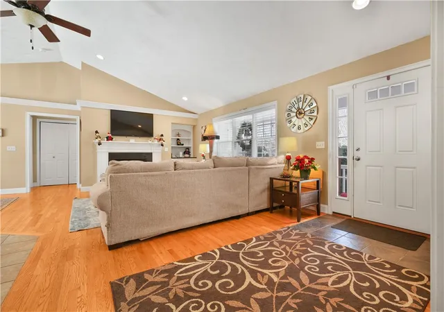 Homes for sale in Rehoboth, MA | 263 Plain St, Rehoboth, MA 02769 | MLS# 1403912