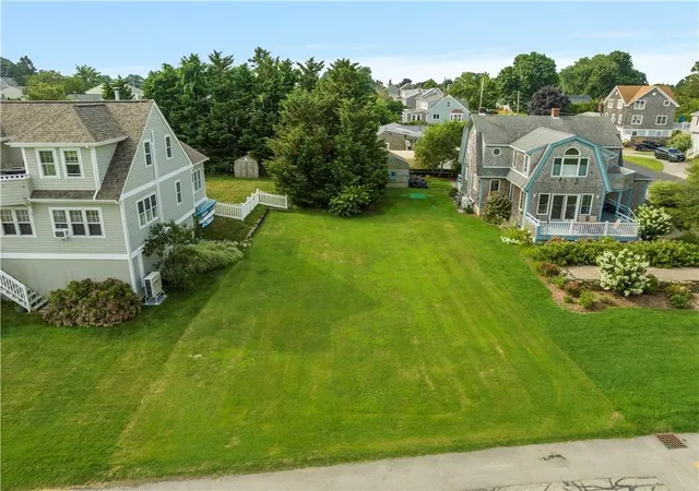 Homes for sale in Portsmouth, RI | 0 Common Fence Blvd, Portsmouth, RI 02871 | MLS# 1404288