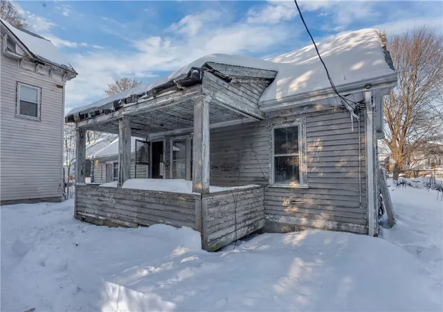 1st image of 871 Douglas Ave, Providence, RI 02908 | MLS# 1404264