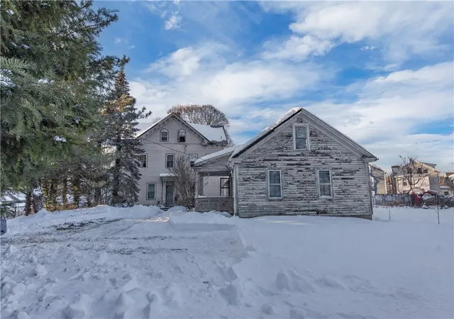2nd image of 871 Douglas Ave, Providence, RI 02908 | MLS# 1404264