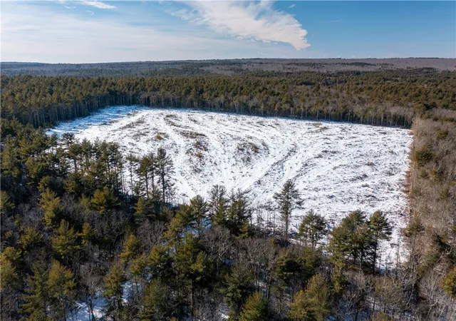 1st image of 0 Nooseneck Hill Rd, Coventry, RI 02816 | MLS# 1404632